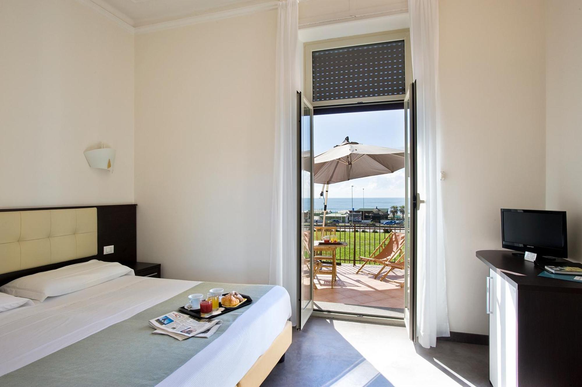 Hotel Bellavista Lido di Ostia Dış mekan fotoğraf